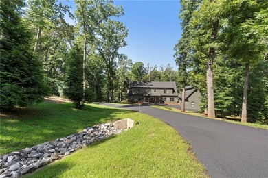 ***The Ultimate Lakeside Sanctuary*** Experience unparalleled - photo 8