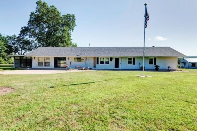 Lake Home For Sale in Shell Knob, Missouri