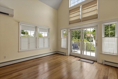 Located in Crosby Manor Estates, an established waterfront - photo 13