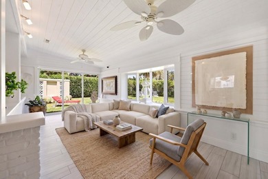 Beautifully updated, move-in-ready coastal retreat just minutes - photo 16