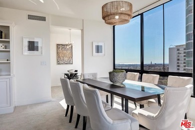Perched high above Los Angeles, with sweeping panoramic vistas - photo 17