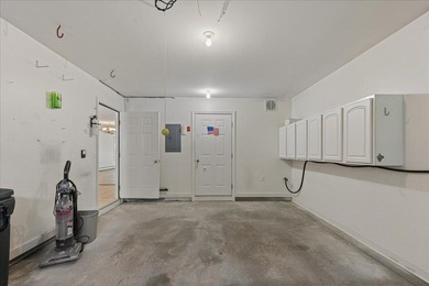 Located in Crosby Manor Estates, an established waterfront - photo 36