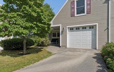 Located in Crosby Manor Estates, an established waterfront - photo 38