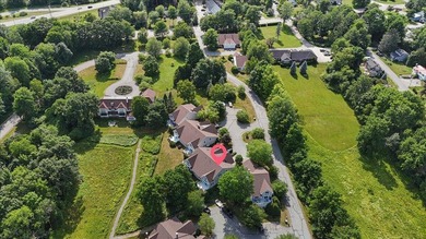 Located in Crosby Manor Estates, an established waterfront - photo 41