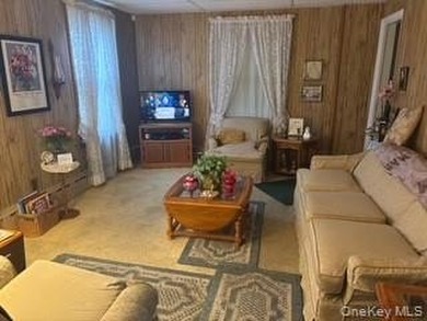 Historical Marvel 3 Br Colonial features Hardwood floors, 1,400 - photo 5