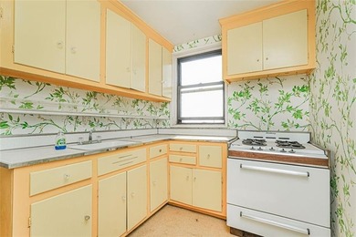 Sponsor Sale -- No Board Approval!
Spacious 2-bedroom, 1-bath