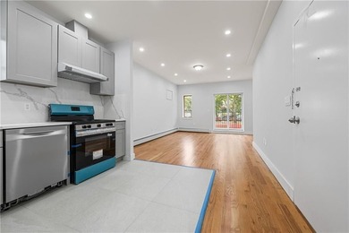 Prime location quality built NEW CONSTRUCTION full brick three - photo 8