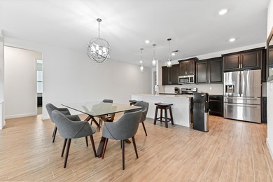 Welcome to this 4 bedroom, 2 bathroom with a private den/office - photo 12