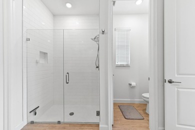 Welcome to this 4 bedroom, 2 bathroom with a private den/office - photo 16