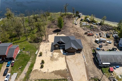Discover lakeside living at its finest in this brand-new 3BR - photo 41