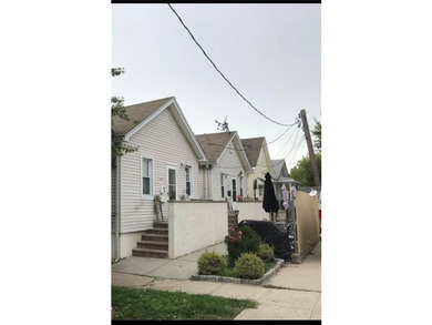 This home is surprisingly spacious-you really have to see it to - photo 1