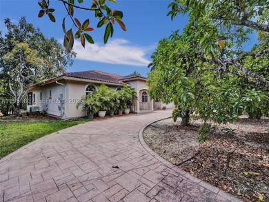Certified Value & Rural Elegance in the Heart of the Redland Buy - photo 4