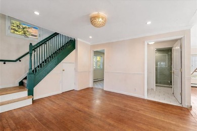This incredible double-lot property in the heart of Gerritsen - photo 5