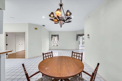 Great opportunity to own a one-story, true 3-bedroom villa in - photo 12