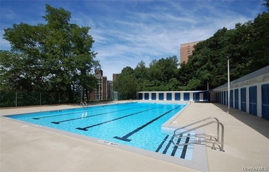 Come see this tastefully renovated one-bedroom with river views - photo 14