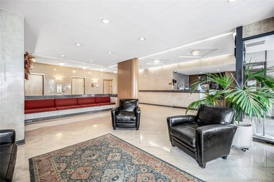 Come see this tastefully renovated one-bedroom with river views - photo 16