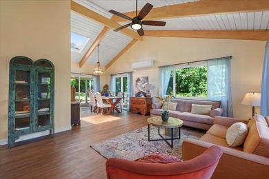 Enjoy sweeping ocean views that frame Kaho'olawe and Molokini - photo 16