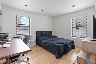 Welcome to Ridgewood Gardens! This beautifully fully renovated - photo 21