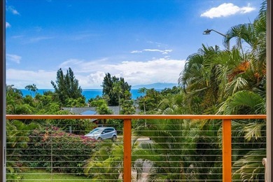 Enjoy sweeping ocean views that frame Kaho'olawe and Molokini - photo 23