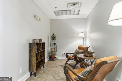 Welcome to effortless Lake Oconee living at The Lodge! Whether - photo 30