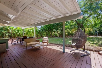 Enjoy sweeping ocean views that frame Kaho'olawe and Molokini - photo 44