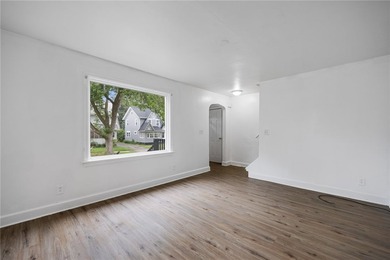 Welcome to this beautifully refreshed 3-bedroom, 1-bath home - photo 5