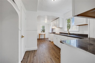 Welcome to this beautifully refreshed 3-bedroom, 1-bath home - photo 10