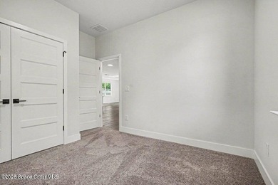 Welcome to your dream home! This stunning brand-new residence - photo 22