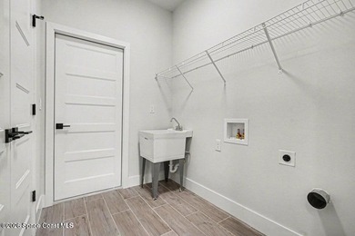 Welcome to your dream home! This stunning brand-new residence - photo 30