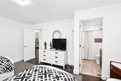 Experience refined Berkshire living at Devon Meadows, one of the - photo 31
