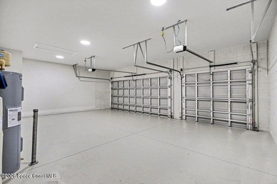 Welcome to your dream home! This stunning brand-new residence - photo 31