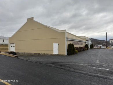 FOR SALE OR LEASE. Fantastic opportunity to own this 8,304 - photo 5