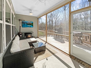 Welcome to 10117 Lakeshore Drive, a stunning 3-bedroom, 2 - photo 12