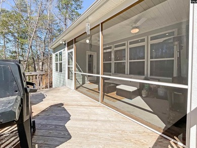 Welcome to 10117 Lakeshore Drive, a stunning 3-bedroom, 2 - photo 14