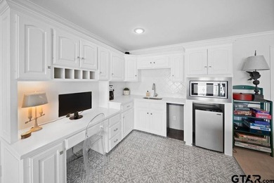 Remodeled and unique home on Lake Palestine in very special - photo 25