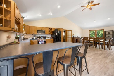 Welcome to 1 Dakin Lane, where modern comfort meets Maine living - photo 28