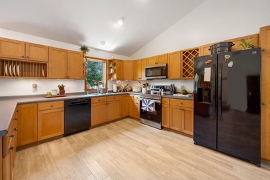 Welcome to 1 Dakin Lane, where modern comfort meets Maine living - photo 29