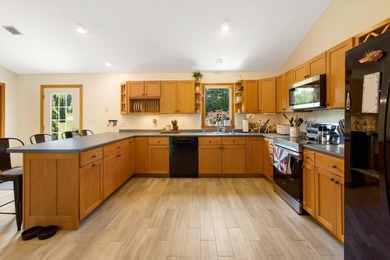 Welcome to 1 Dakin Lane, where modern comfort meets Maine living - photo 30