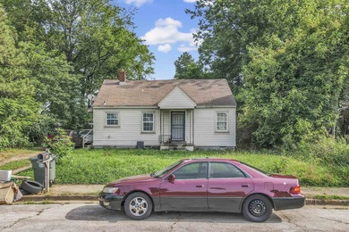 Mississippi River Home For Sale in Memphis Tennessee
