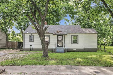 Mississippi River Home For Sale in Memphis Tennessee