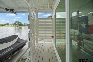 Remodeled and unique home on Lake Palestine in very special - photo 44