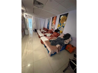 Sunset Park Spa Business For Sale! A spacious, high-income and - photo 2