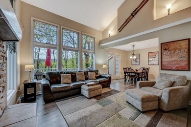 3 LEVELS Turnkey home......Beautiful End unit, 4 bedroom, 3 bath - photo 12