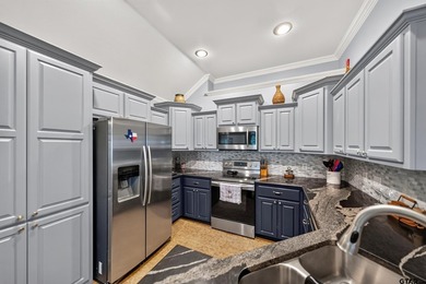 Welcome to 21368 Altuda Lane! This three bedroom, two bath home - photo 13