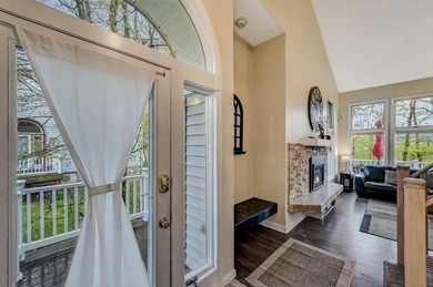 3 LEVELS Turnkey home......Beautiful End unit, 4 bedroom, 3 bath - photo 13