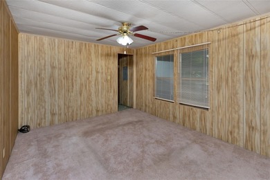 Spacious 2BR/2BA manufactured home in the desired community of - photo 21