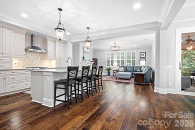 Just gorgeous - This immaculate, and move-in-ready home in the - photo 5