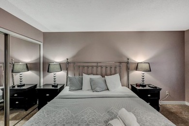 3 LEVELS Turnkey home......Beautiful End unit, 4 bedroom, 3 bath - photo 25