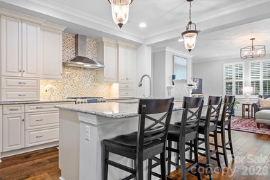 Just gorgeous - This immaculate, and move-in-ready home in the - photo 9