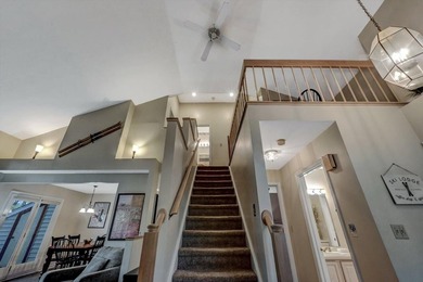 3 LEVELS Turnkey home......Beautiful End unit, 4 bedroom, 3 bath - photo 35